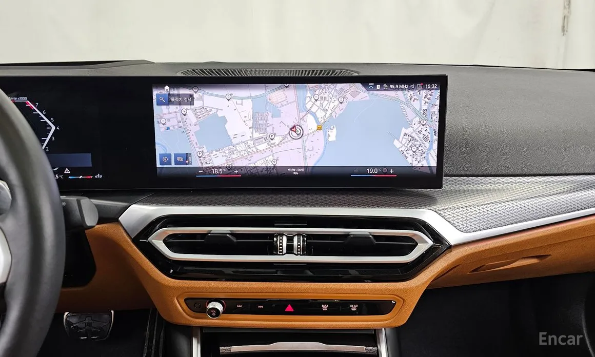 BMW 3 Series 2019 320i M Sport