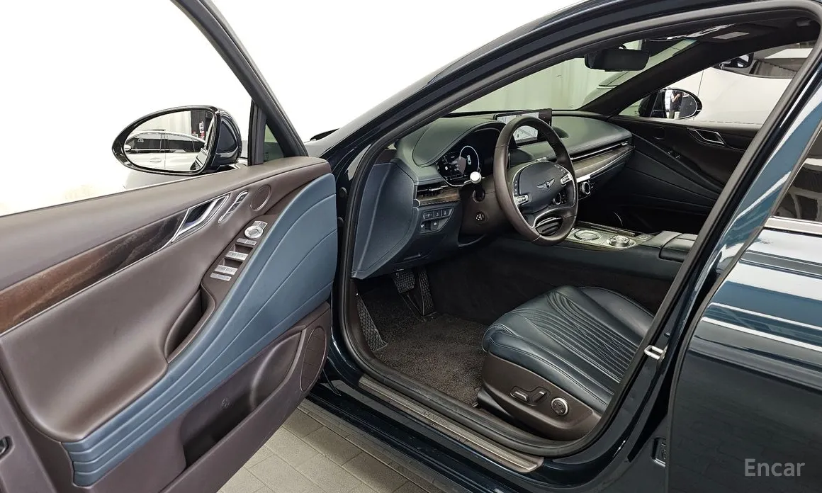 Фото 10 - Genesis G80