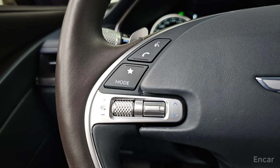 Фото 26 - Genesis G80