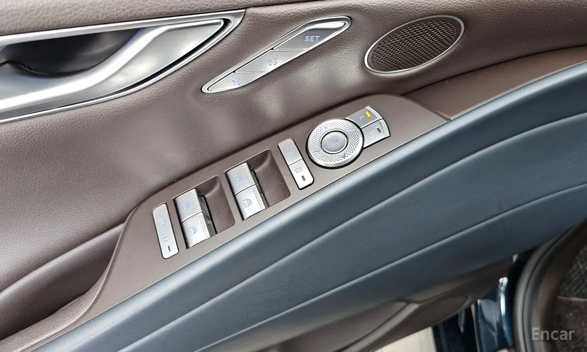 Фото 28 - Genesis G80