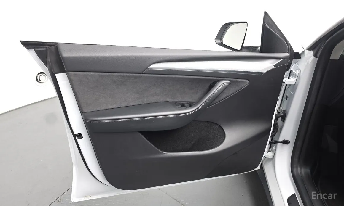 Tesla Model Y 2020 RWD