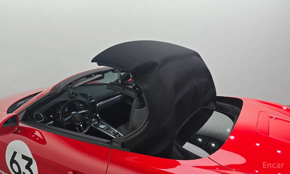 Photo 19 - Porsche 718