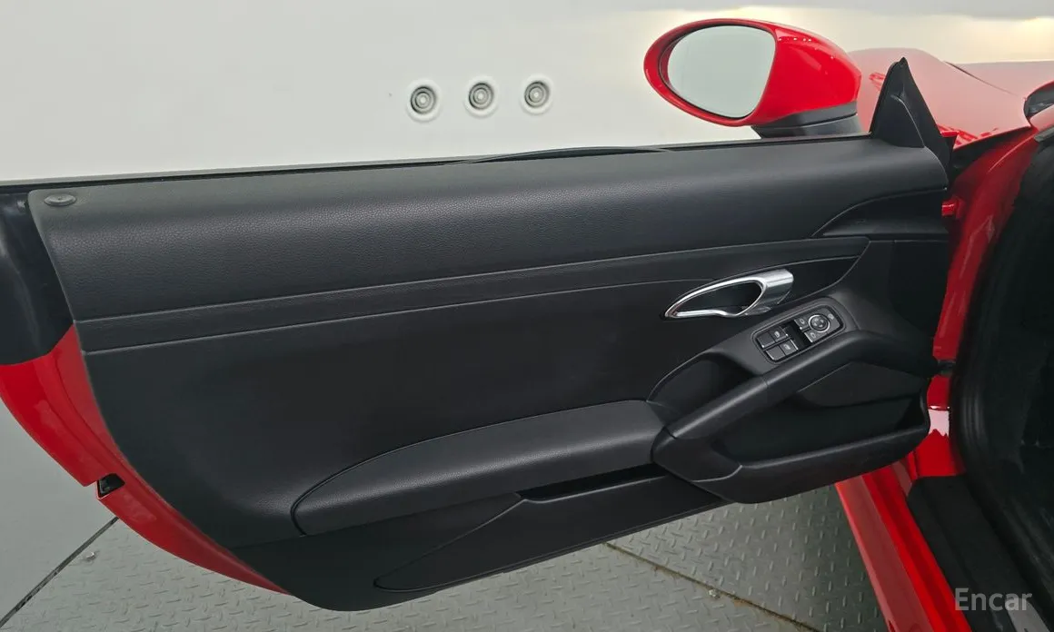 Photo 25 - Porsche 718
