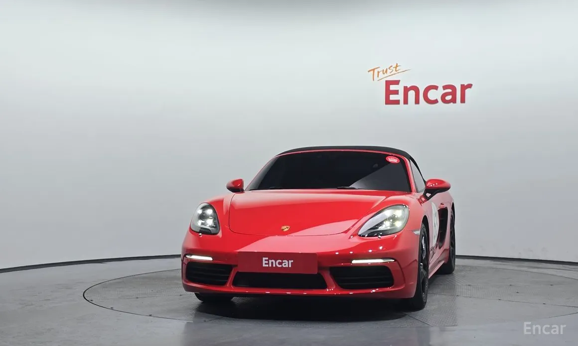 Photo 3 - Porsche 718