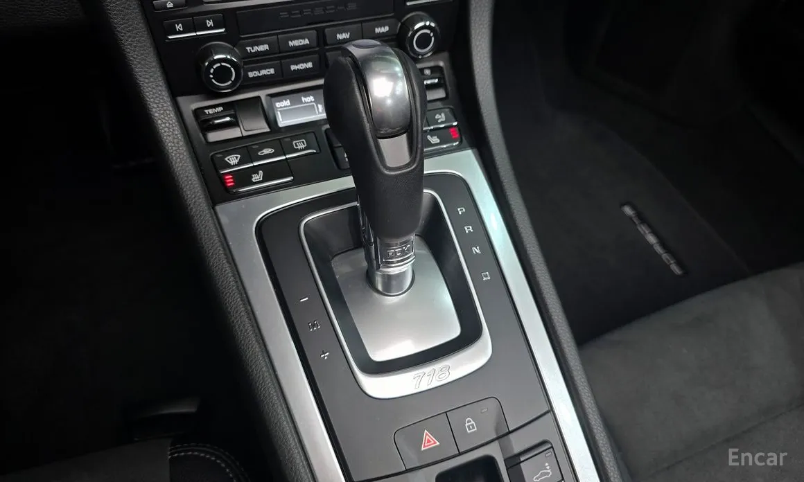 Photo 9 - Porsche 718