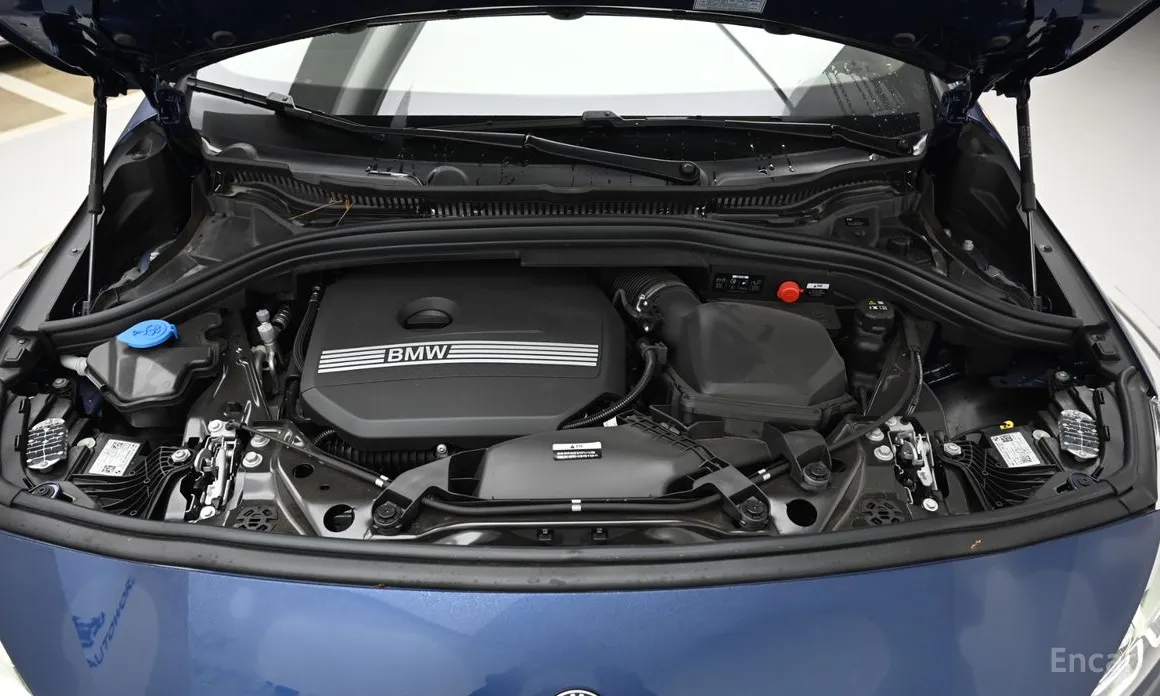 BMW 2 Series 2022 220i Advantage