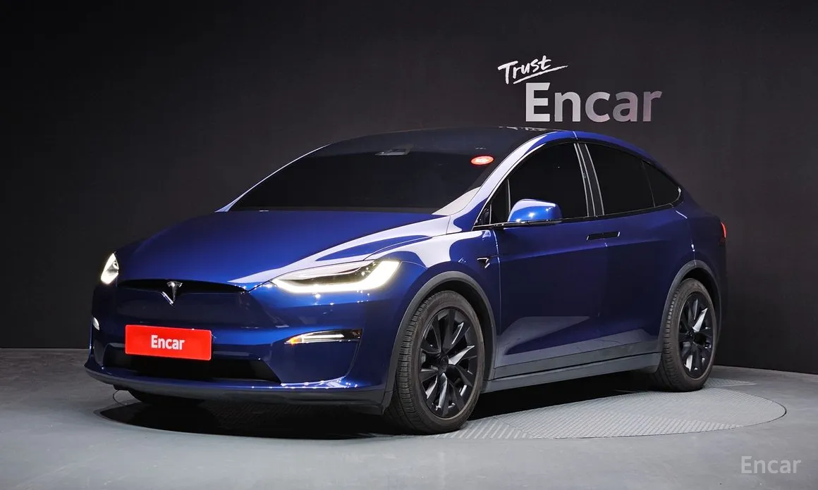 Фото 1 - Tesla Model X