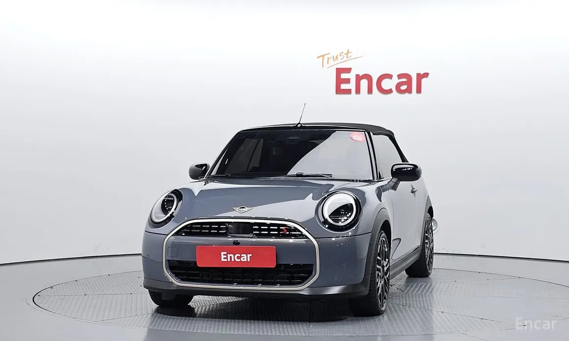 Mini Cooper Convertible 2025 Favoured