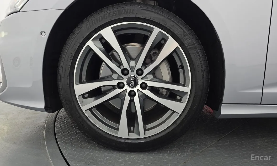 Audi A6 2019 45 TFSI Quattro Premium