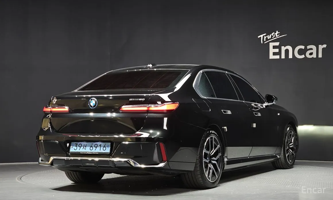 BMW i7 2022 eDrive 50 M Sport