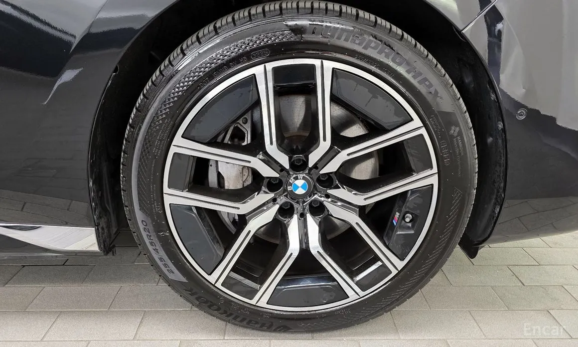 BMW i7 2022 eDrive 50 M Sport
