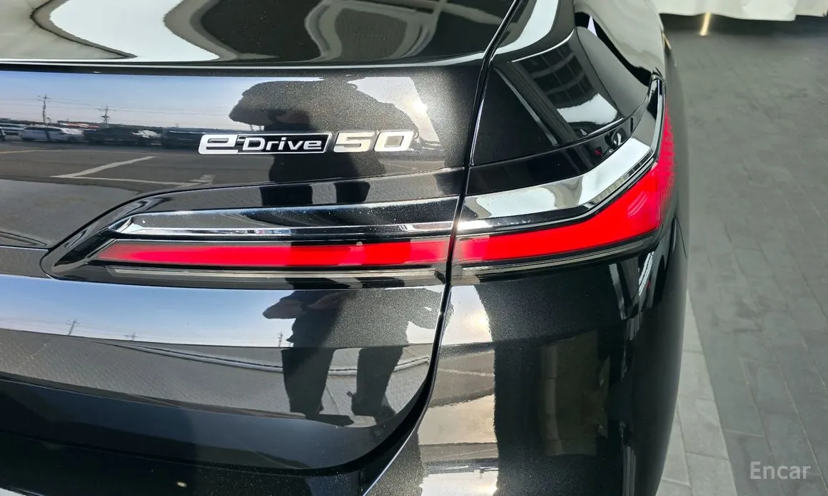 BMW i7 2022 eDrive 50 M Sport