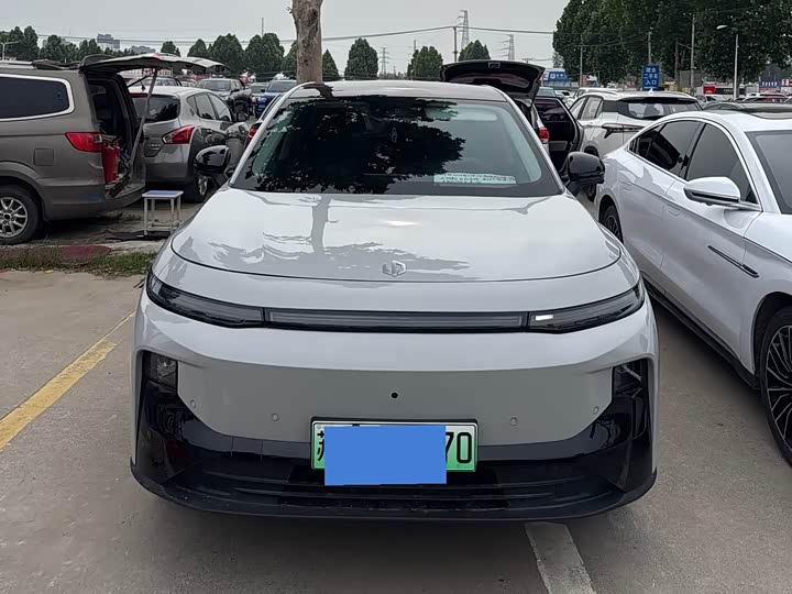 Zdjęcie 2 - Leapmotor B10
