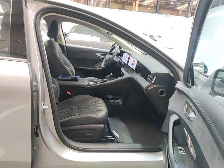 Photo 8 - Roewe D7