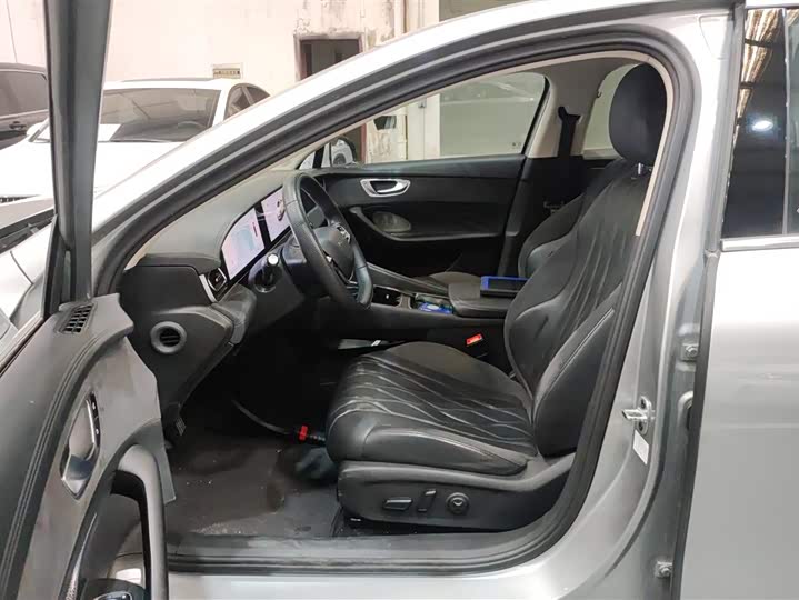 Photo 9 - Roewe D7