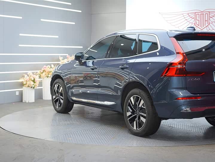 Volvo XC60 2026 2026款 B5 四驱智远豪华版