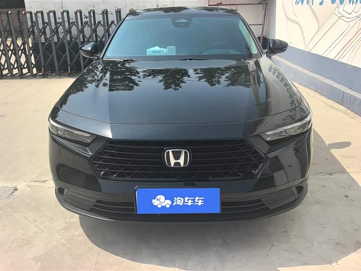 Фото 2 - Honda Accord