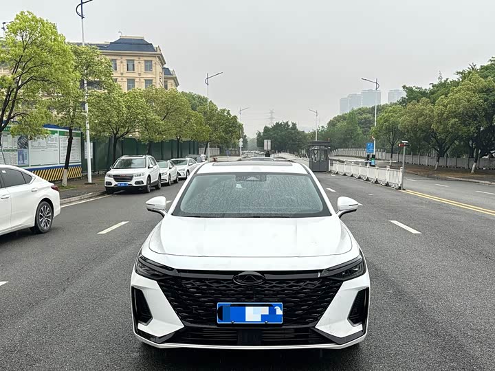Zdjęcie 2 - Chery Arrizo 8