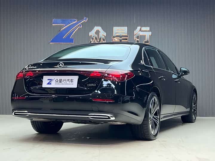 Photo 4 - Mercedes-Benz E-Class Hybrid