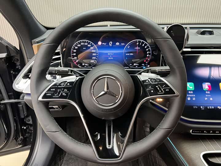 Photo 5 - Mercedes-Benz E-Class Hybrid