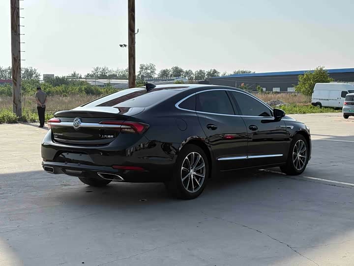 Фото 9 - Buick LaCrosse