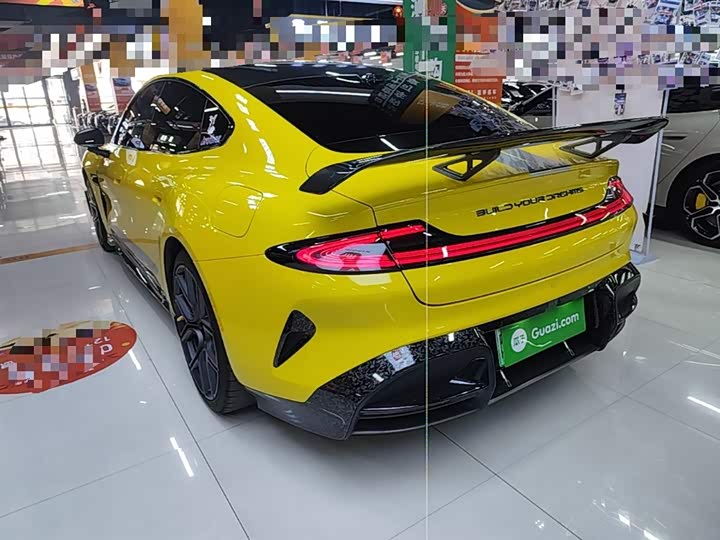 2025 Xiaomi SU7 Ultra