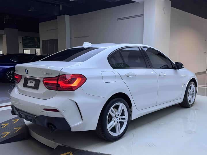 Фото 5 - BMW 1 Series