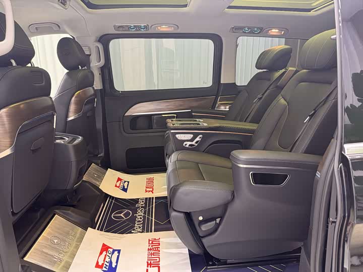 Mercedes-Benz V-Class 2021 2021款 V 260 L 长轴距豪华版