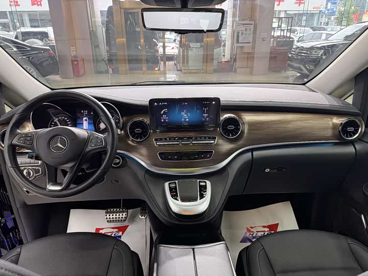 Mercedes-Benz V-Class 2021 2021款 V 260 L 长轴距豪华版