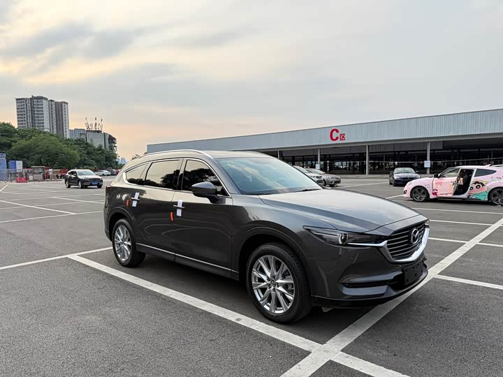 Photo 3 - Mazda CX-8