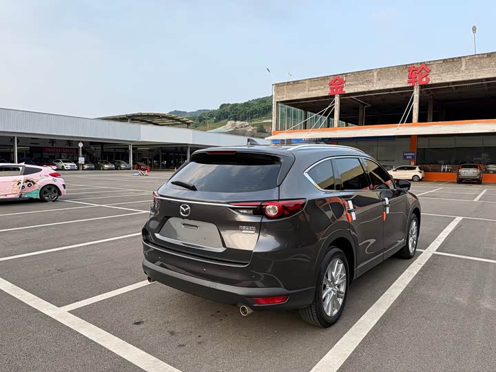 Photo 5 - Mazda CX-8