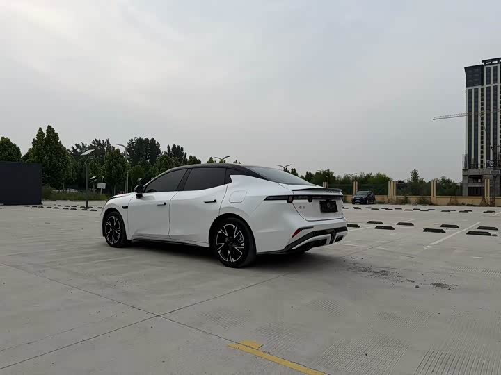 Lynk & Co 07 EM-P Hybrid 2026 2026款 126长续航 Ultra