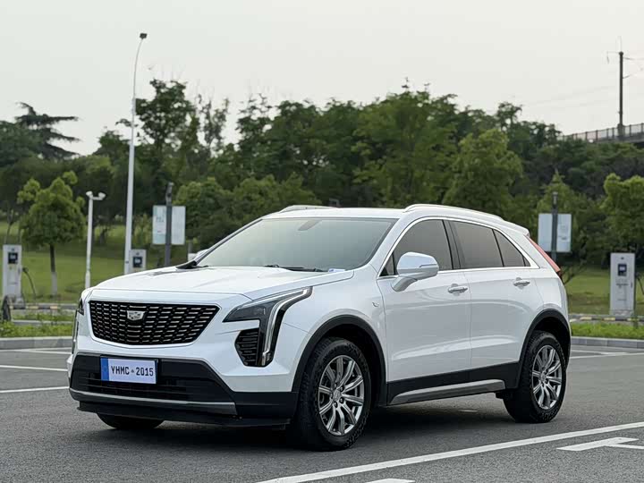 Фото 1 - Cadillac XT4
