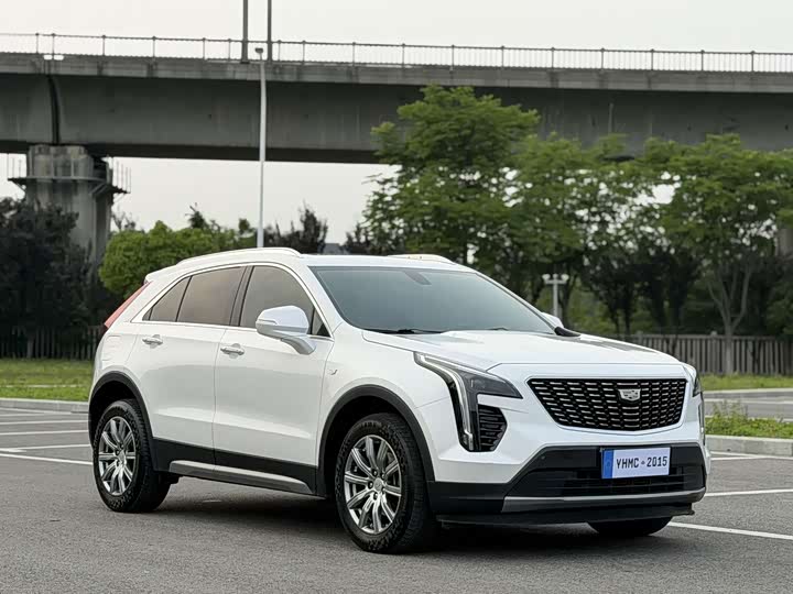 Фото 3 - Cadillac XT4