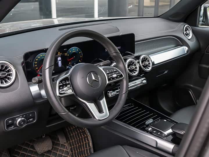 Mercedes-Benz GLB-Class 2022 2022款 GLB 200 动感型