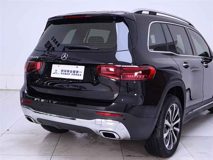 Фото 8 - Mercedes-Benz GLB-Class