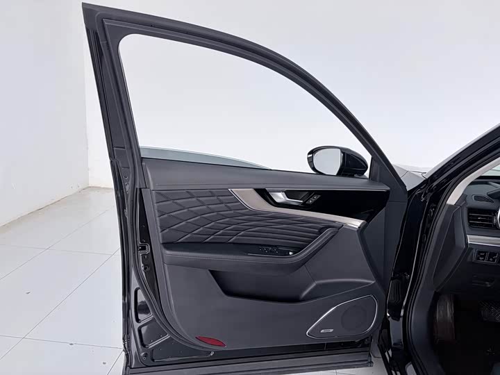 Zdjęcie 5 - Hongqi HS5