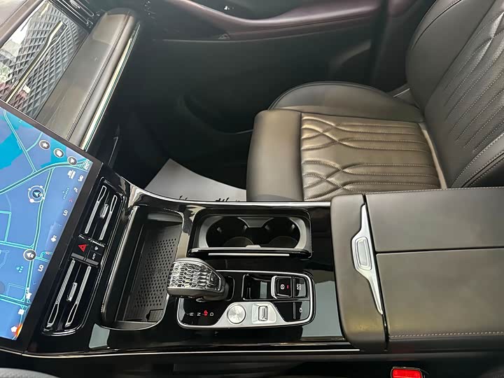 GAC Trumpchi M8 2024 2024款 大师系列 超级混动版