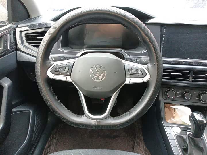Фото 3 - Volkswagen Lavida