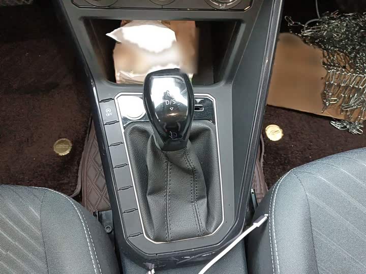 Фото 7 - Volkswagen Lavida
