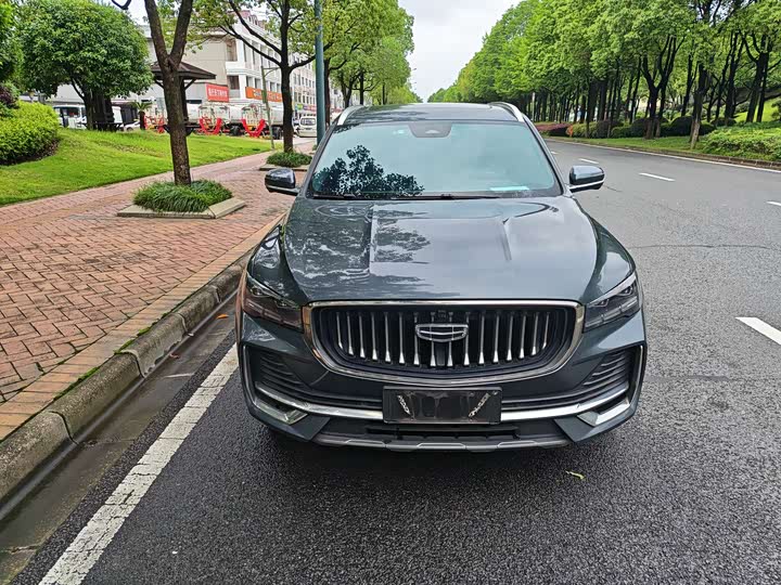 Фото 2 - Geely Monjaro