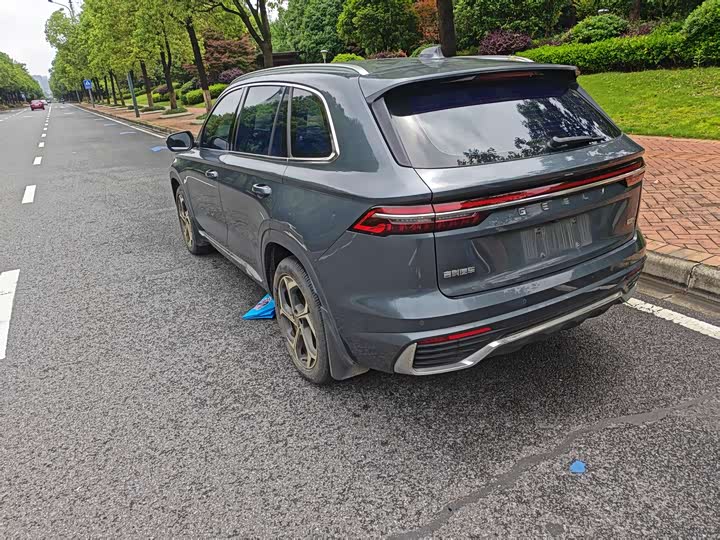 Фото 7 - Geely Monjaro