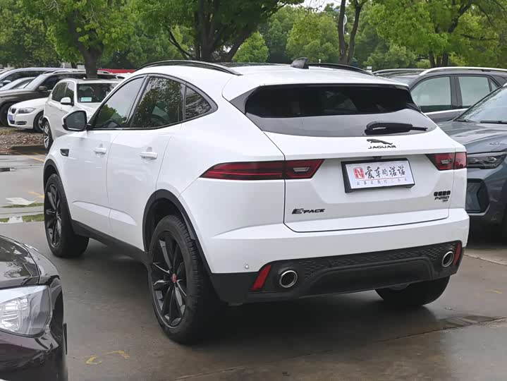 Jaguar E-Pace 2024 2024款 耀黑运动版 R-DYNAMIC SE BLACK
