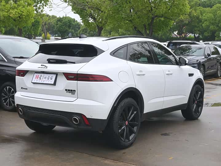 Jaguar E-Pace 2024 2024款 耀黑运动版 R-DYNAMIC SE BLACK