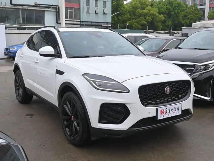 Jaguar E-Pace 2024 2024款 耀黑运动版 R-DYNAMIC SE BLACK