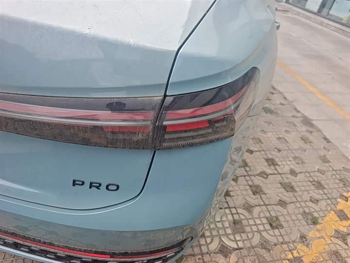 Photo 8 - Volkswagen Passat