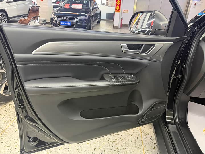 Фото 7 - Haval M6
