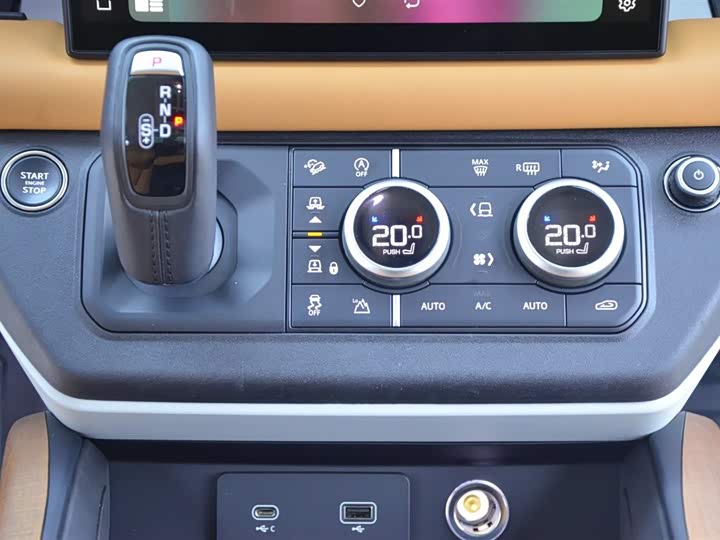 Фото 8 - Land Rover Defender