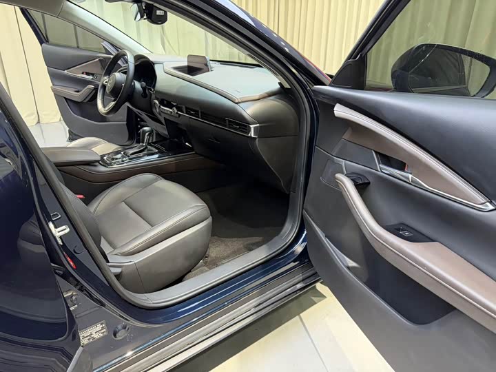 Mazda CX-30 2022 2022款 2.0L 自动嘉悦型