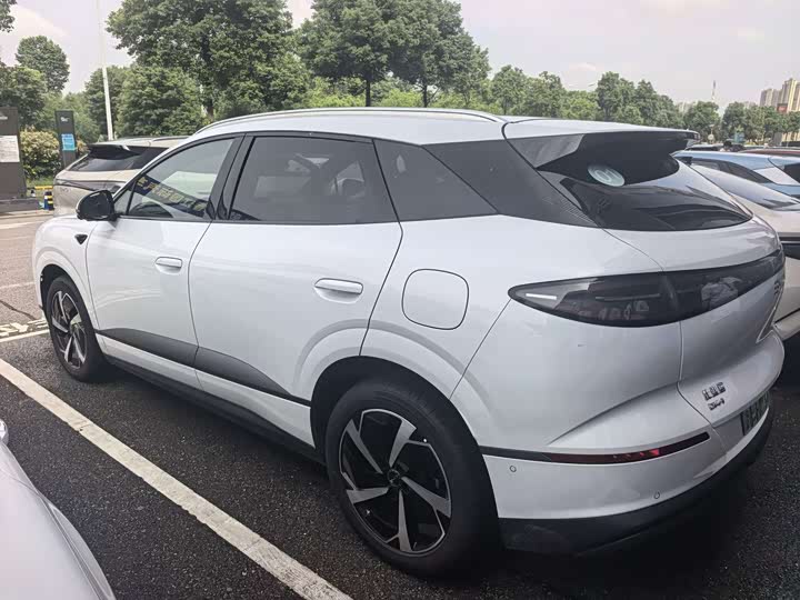 Zdjęcie 5 - BYD Sea Lion 06 Hybrid/EV
